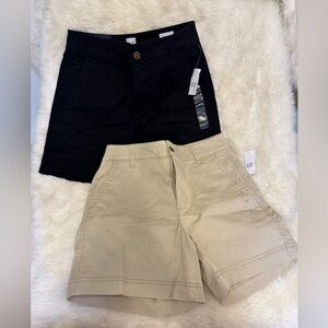 NWT Gap Girlfriend Khaki Short BLACK ONLY